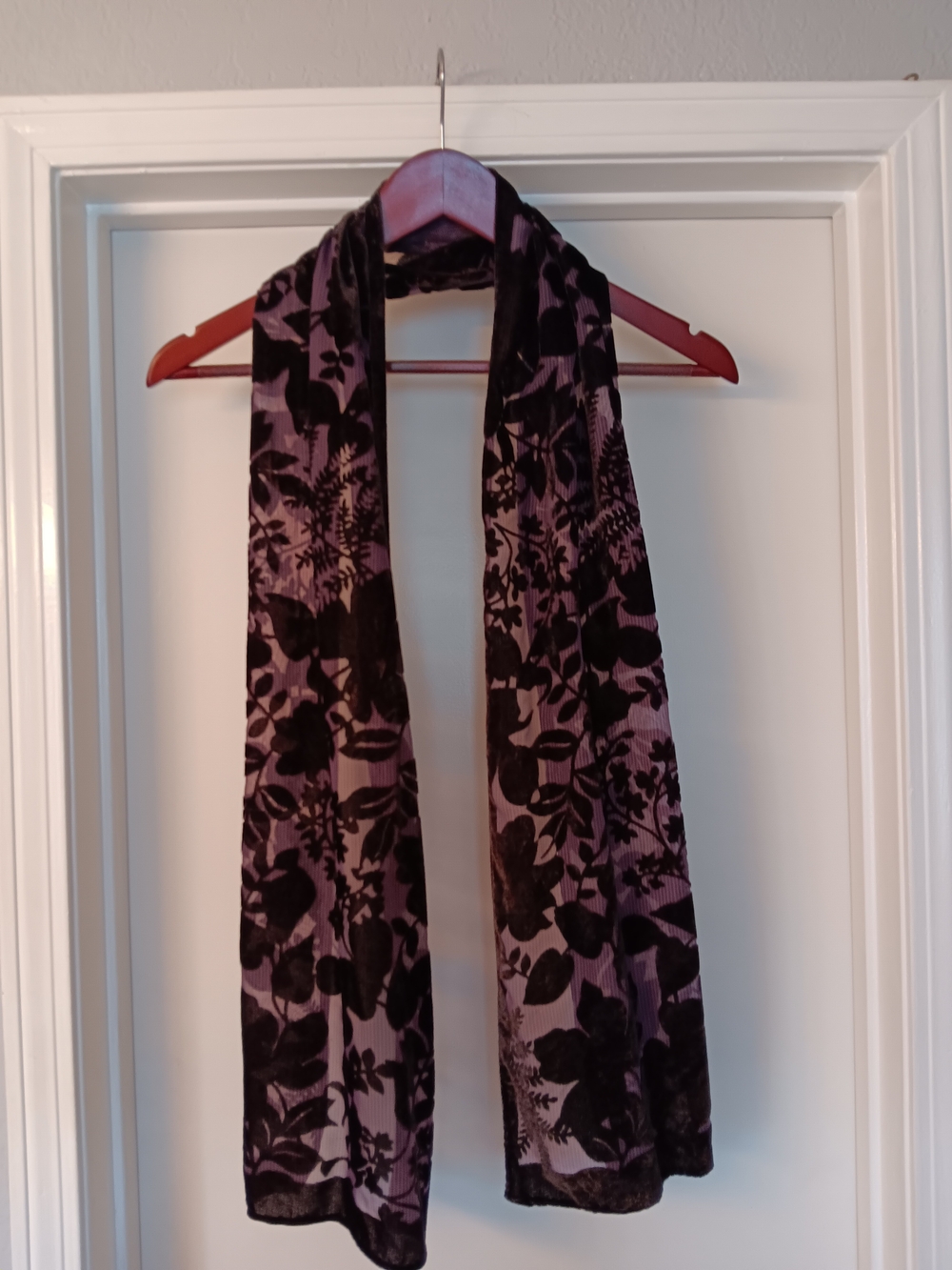 Velvet Burnout Floral Scarf in Mauve and Deep Purple